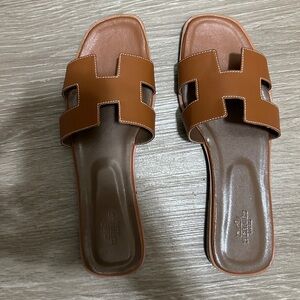 Hermes Oran Womens sandals size 39